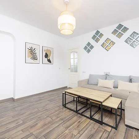 Center Penthouse & Parking Appartement